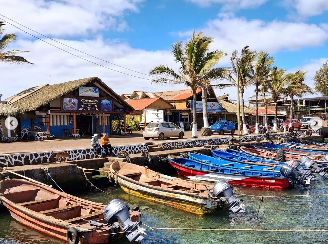 Ilha de Páscoa com Santiago