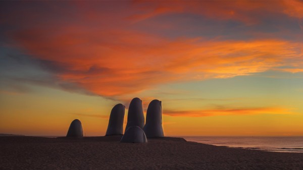 Montevidéu Punta del Este Colônia do Sacramento - Feriado de Corpus Christ